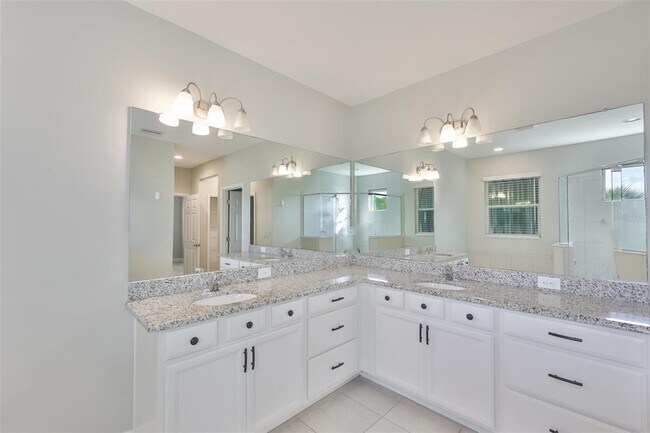 Building Photo - 6207 Voyagers Pl