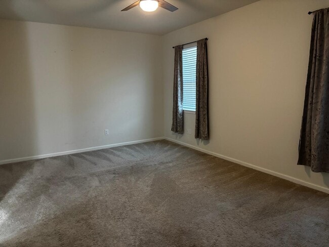 Building Photo - 11532 Cedar Valley Dr