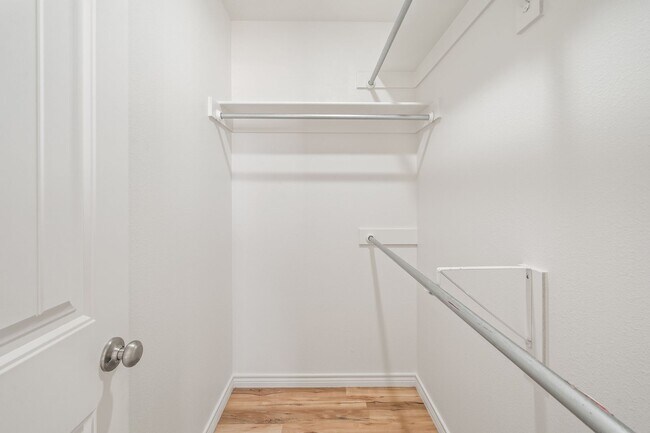 Building Photo - 109 North F M 789