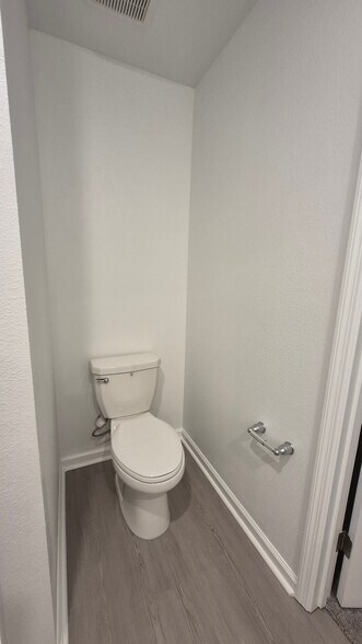 Building Photo - 6220 Botticella Blvd