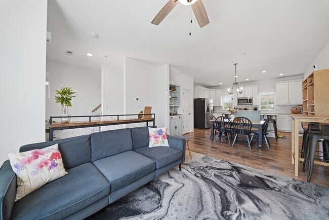 Building Photo - 4331 Pinter Ln