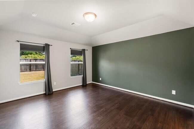 Building Photo - 2324 Hagerman Rd