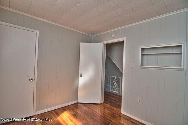 Building Photo - 261 Dana St