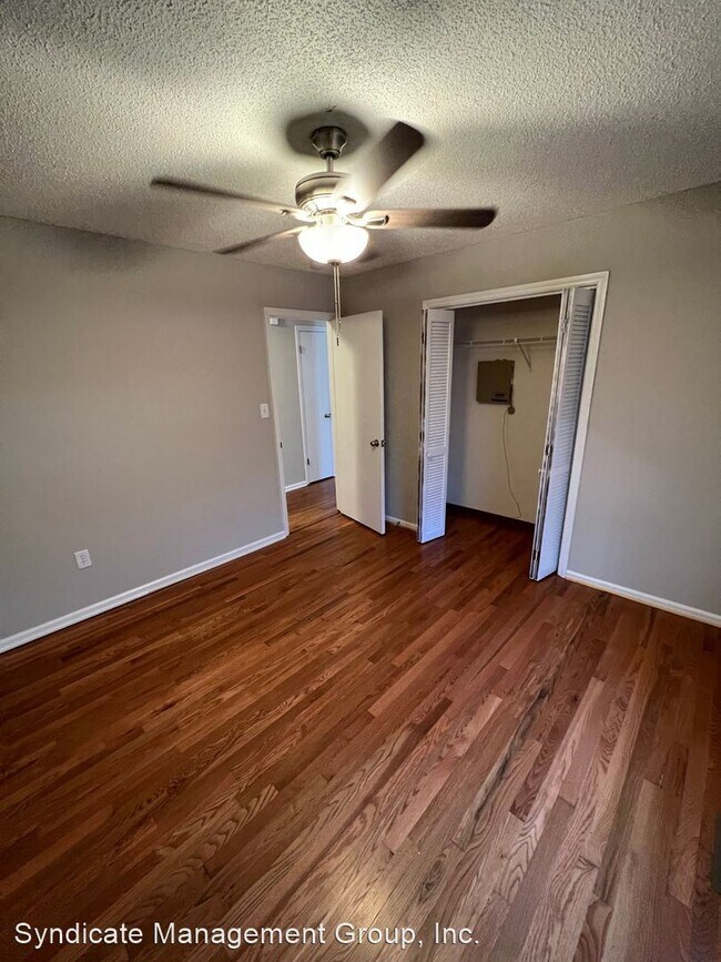 Building Photo - 3 br, 2.5 bath House - 1401 Trinity Church Rd