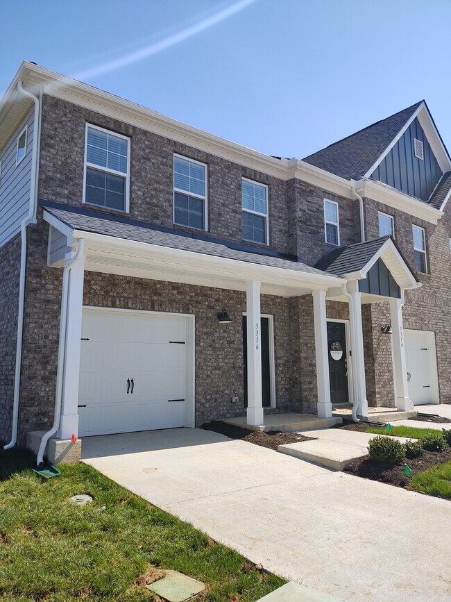 Primary Photo - 3316 Deerchase Cir