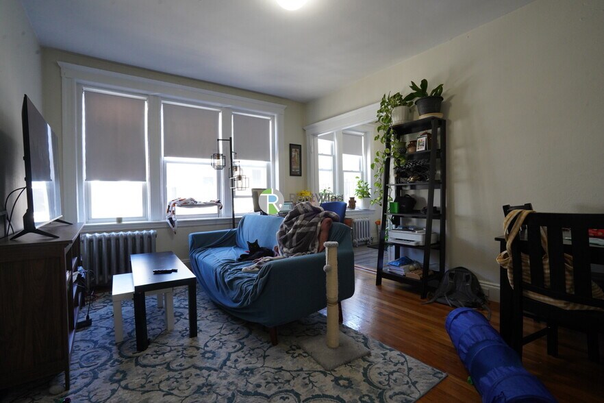 Primary Photo - 1171 Boylston St