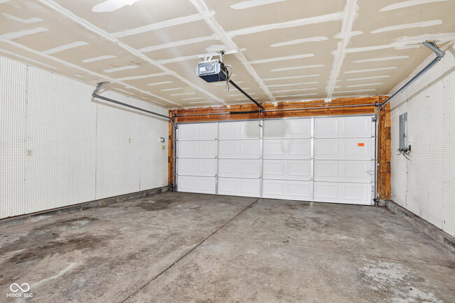 Building Photo - 6666 Black Antler Cir