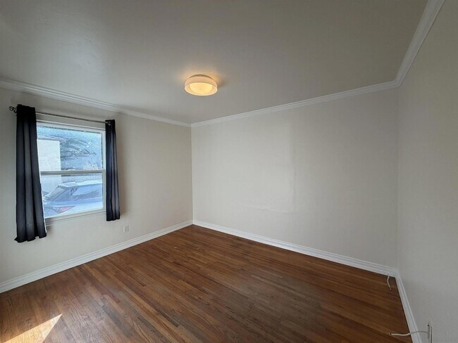 Building Photo - 3860 Paula St