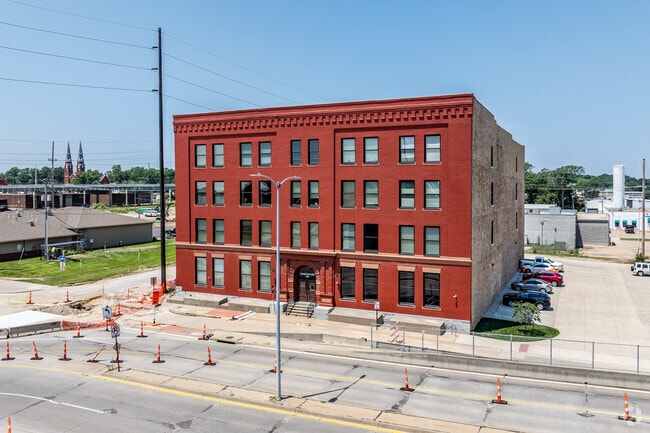 Building Photo - Kansas Avenue Lofts