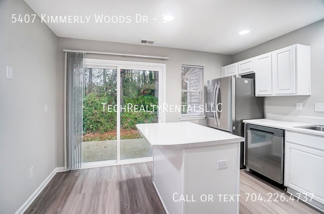 Building Photo - 5407 Kimmerly Woods Dr