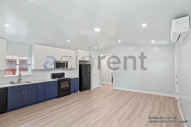 Building Photo - 1151 Francine Ct