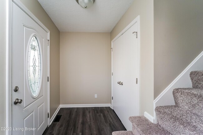Building Photo - 8716 Astrid Ave