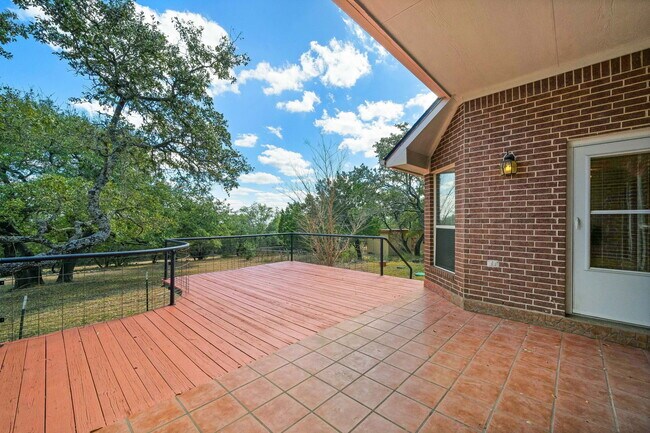 Building Photo - 11901 Jess Dr