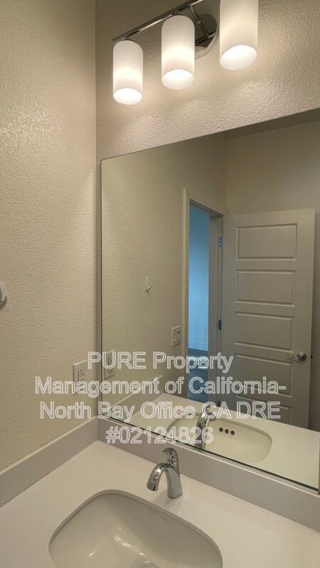 Building Photo - 5320 Kirby Pl