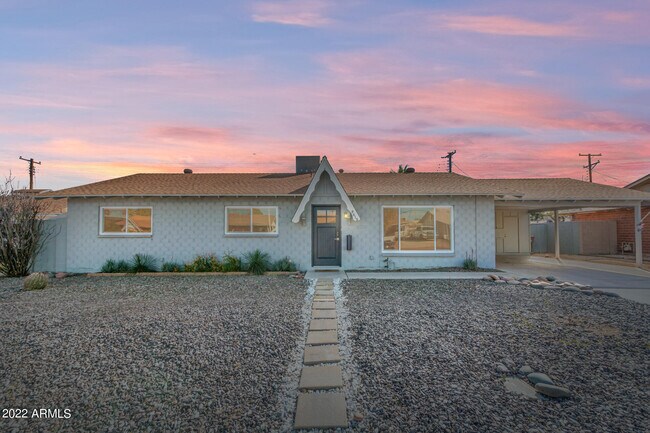 Building Photo - 8613 E Virginia Ave