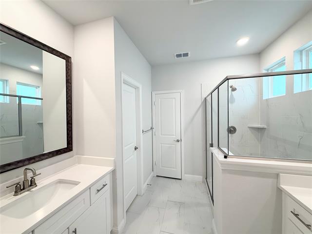 Building Photo - 11402 Chepstow Crescent Ct