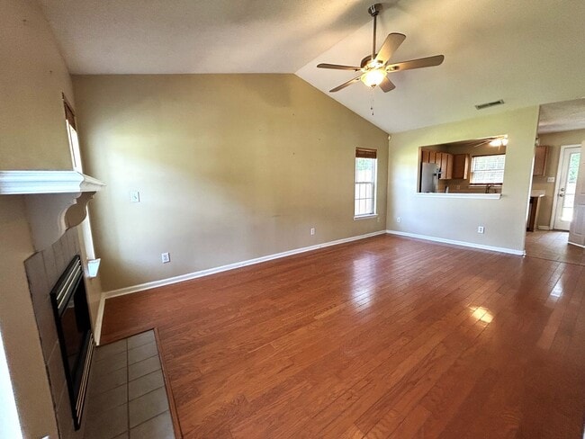 Building Photo - Welcome to Brandymill Lane!