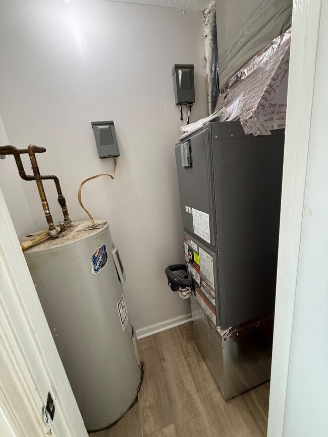 Building Photo - 517 Joel St