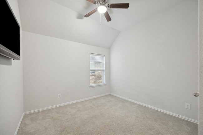 Building Photo - 16346 Hillside Garden Ln