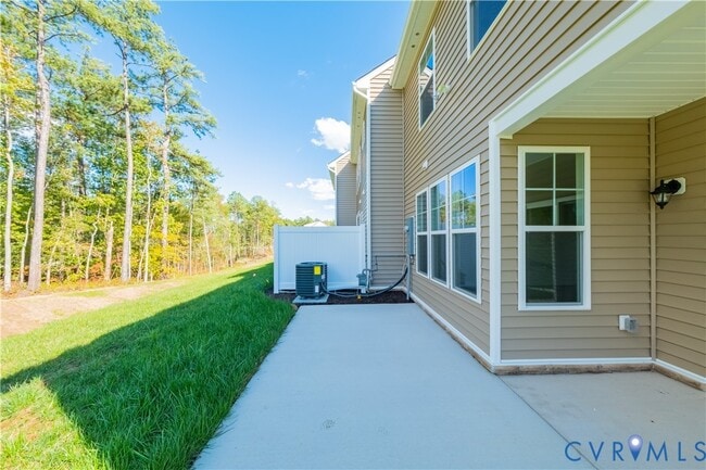 Building Photo - 18372 Palisades Ct