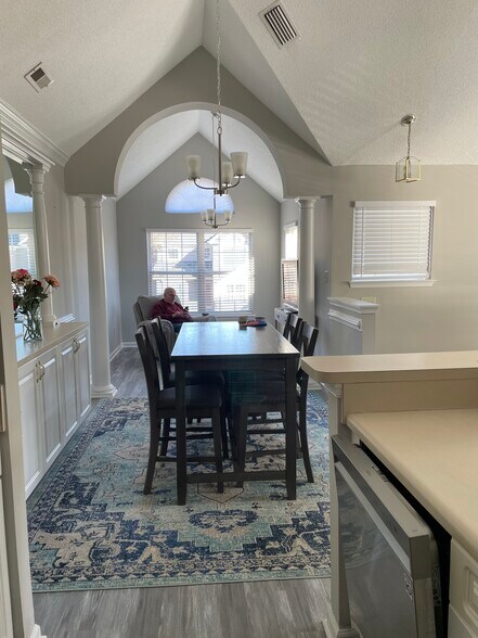 View from kitchen - 904 Queens Way