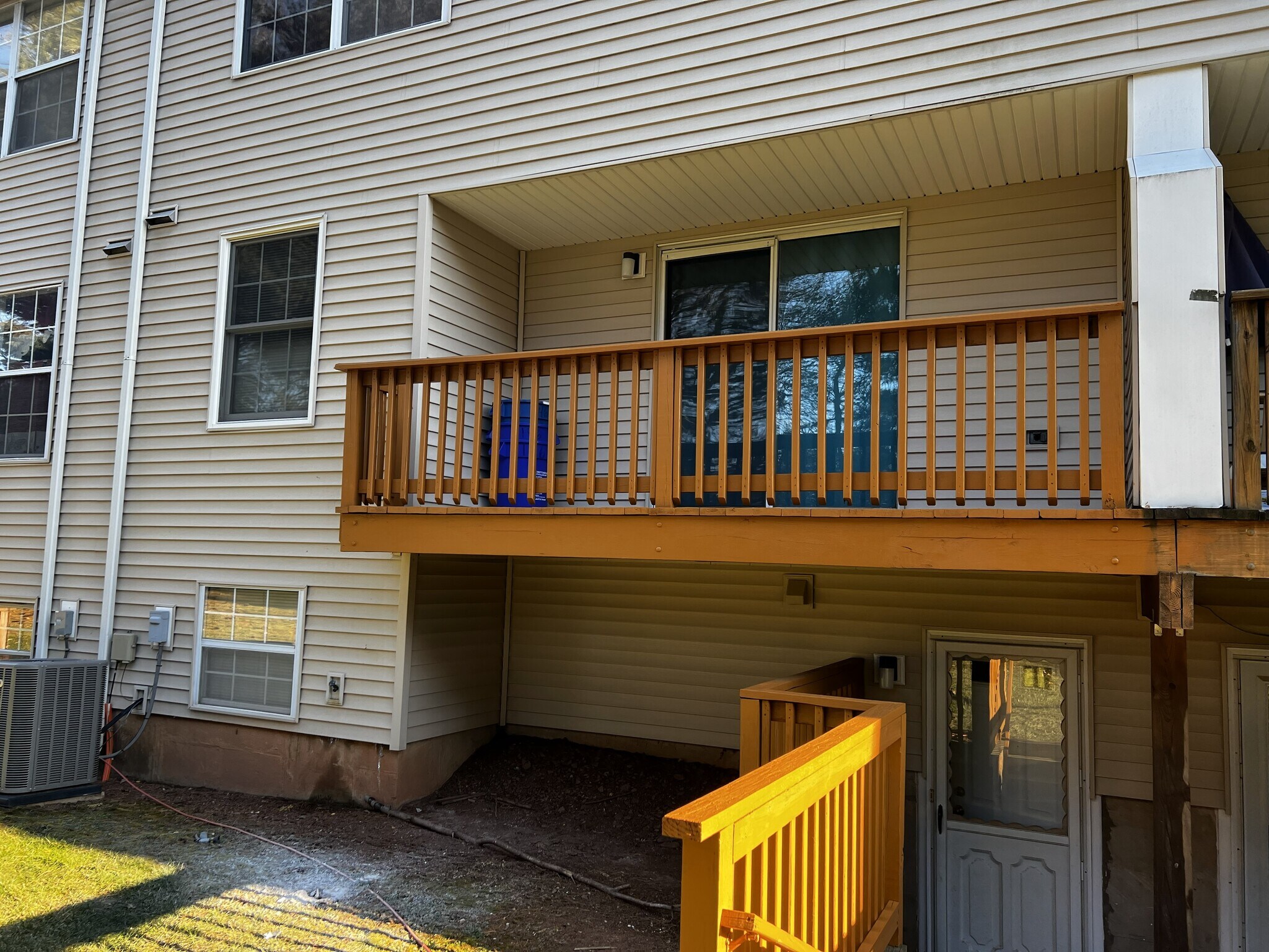 Balcony - 146 Carson Ct