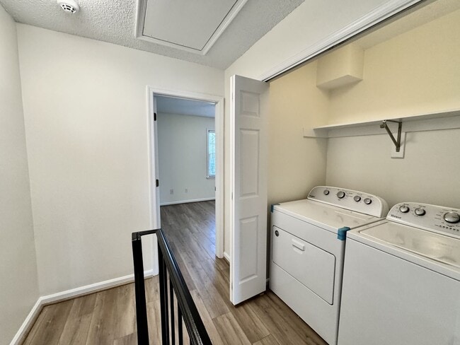 Building Photo - Completely Renovated & Ready 02-25-26! 2 Primary Suites, All Appliances Convey and Dog-Friendly!