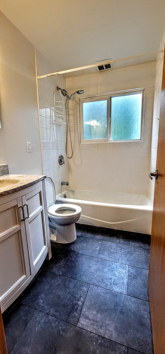 Building Photo - Island Lanai