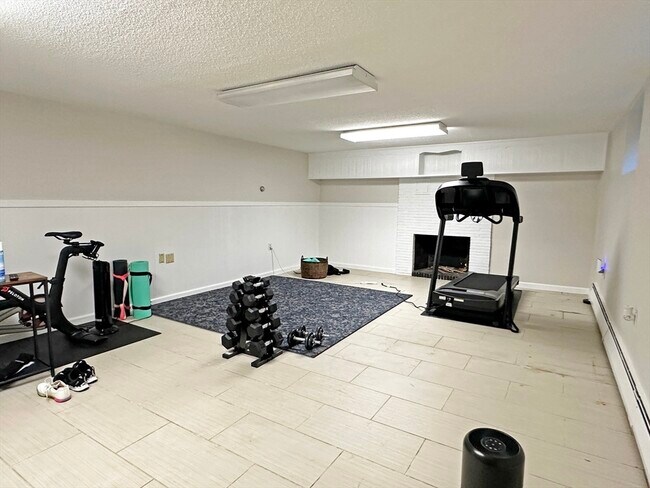 Building Photo - 6 Brownson Terrace