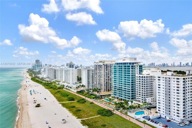 Building Photo - 5757 Collins Ave