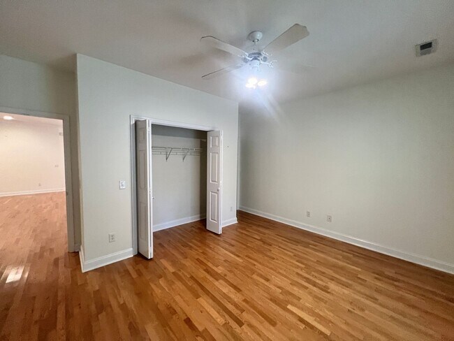 Building Photo - 1600 Sturdivant Dr