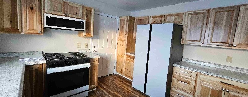 Building Photo - 14 3rd St