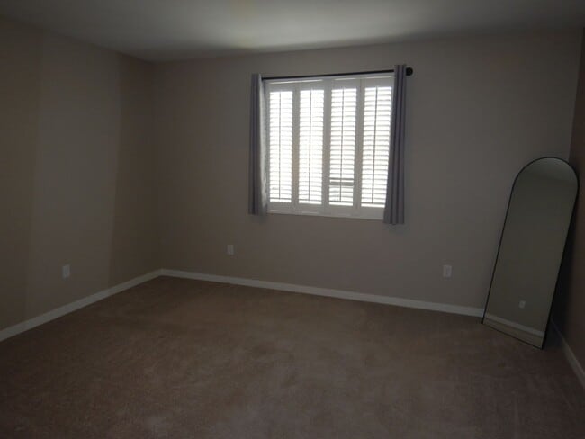 Building Photo - Great Entertaining Home in Verdi!!!