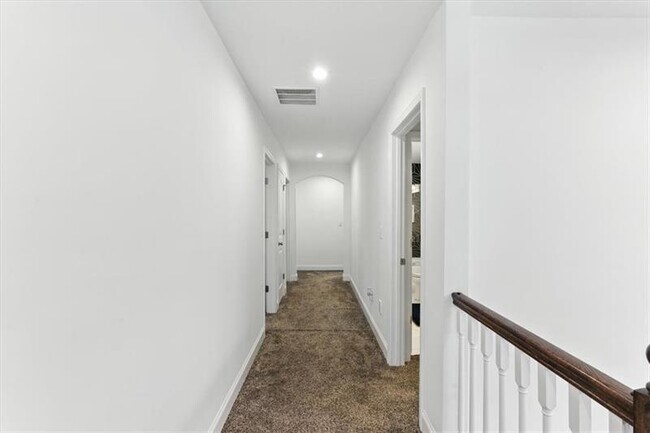 Building Photo - 2121 Harmony Dr