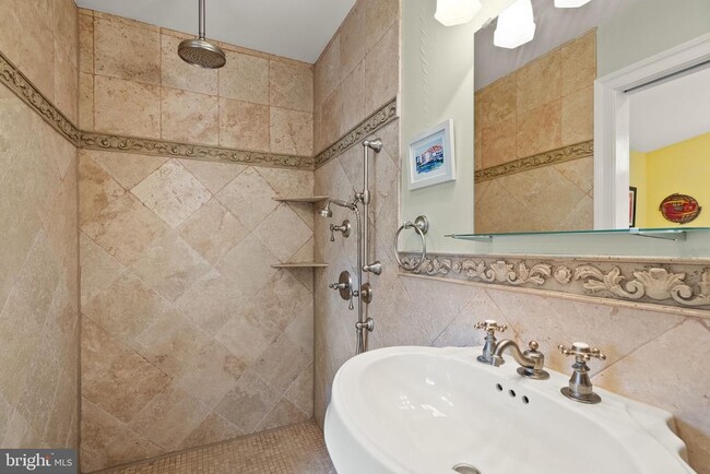 Building Photo - 3501 Tavenner Ct