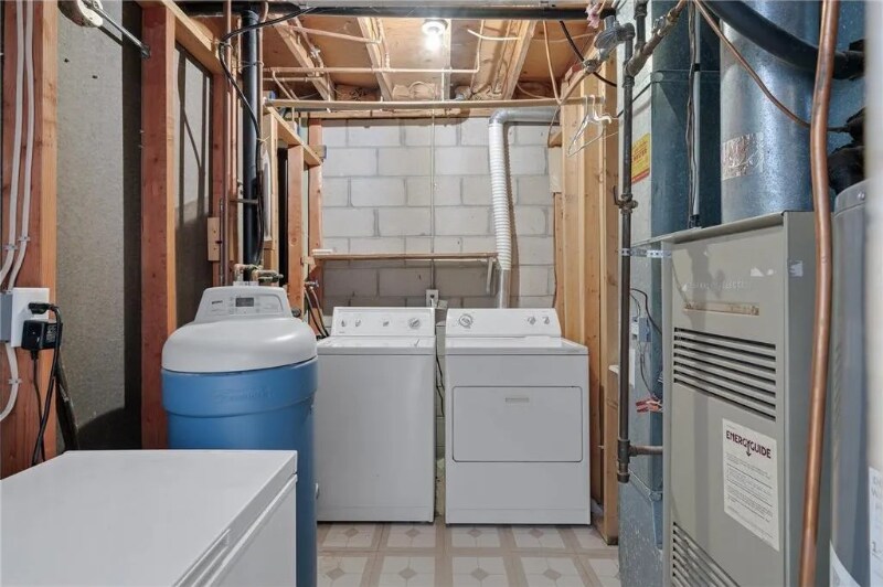 Building Photo - 9486 Kingsview Ln N