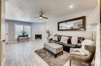 Building Photo - 671 Ascot Dr