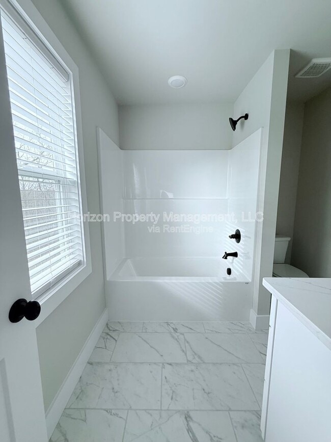 Building Photo - 6560 Bonanza Trail