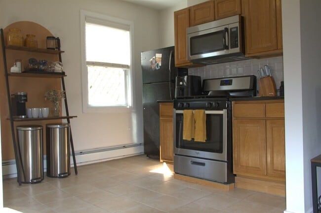 Building Photo - 412 Palisade Ave