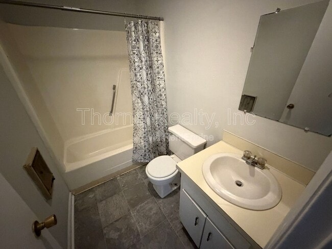 Building Photo - 1143 Williford St