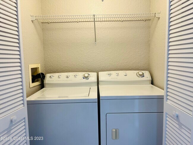 Building Photo - 625 Ocean Park Ln