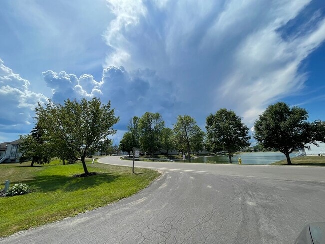 Building Photo - Waterfront! 3 Bedroom, 2 Bath Condo- Erie Village, East Syracuse