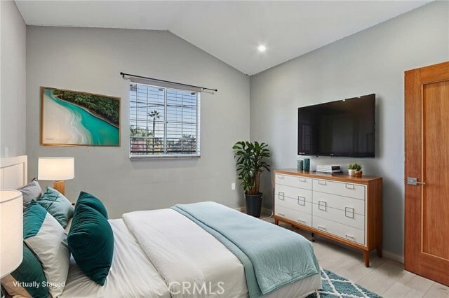 Building Photo - 24334 Crestlawn St