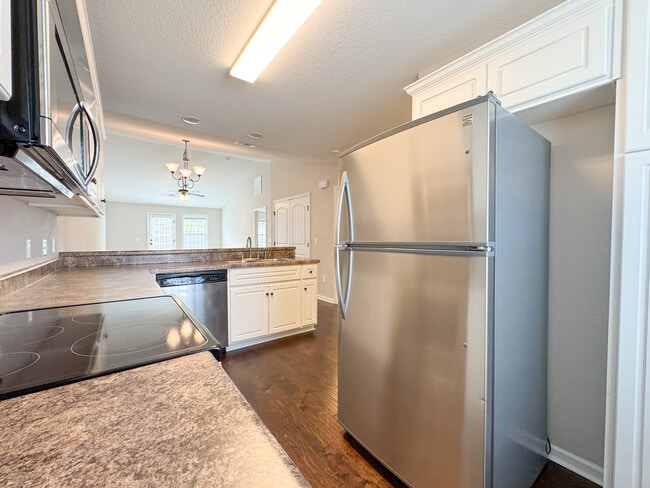 Building Photo - 119 Buckhaven Way