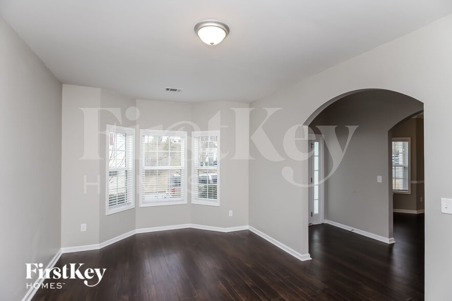 Building Photo - 71 Gardenia Ln