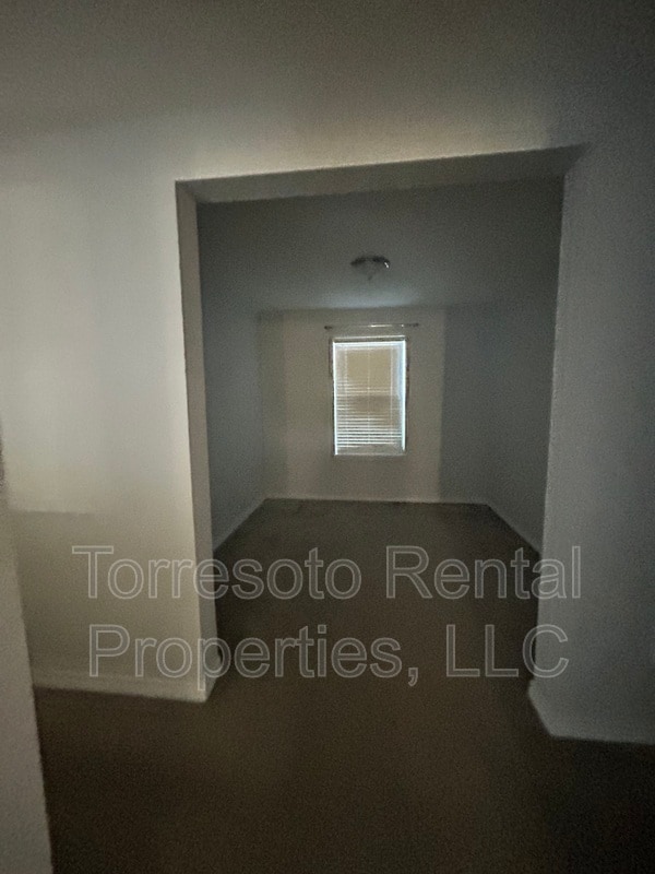 Building Photo - 5910 Sandy Lake St