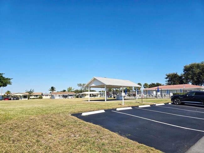 Building Photo - 5713 NW 65th Terrace