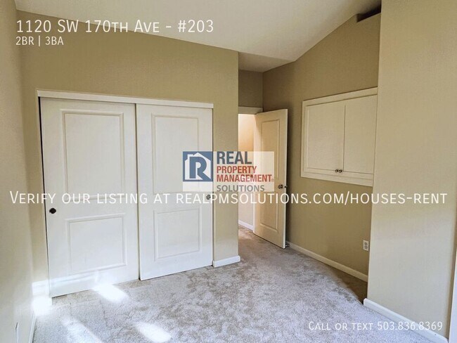 Building Photo - 1120 SW 170th Ave