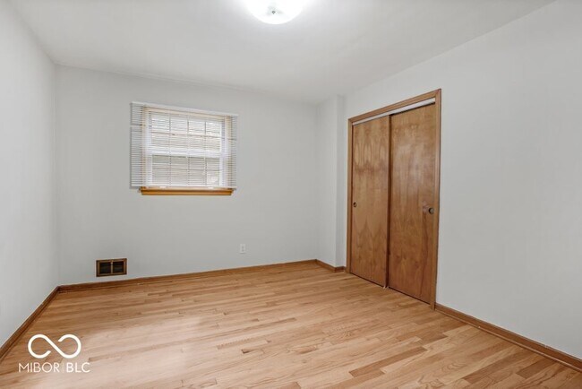 Building Photo - 508 Bernard Ave
