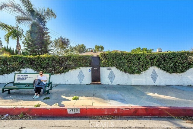 Building Photo - 6119 Tampa Ave